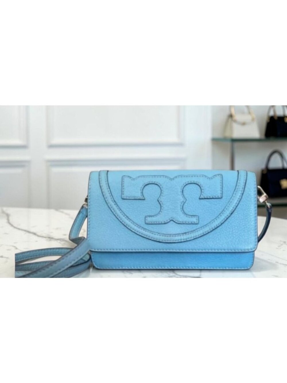 Tory Burch Blue Leather Serif Crossbody Bag With Gold Hardware & Logo Design